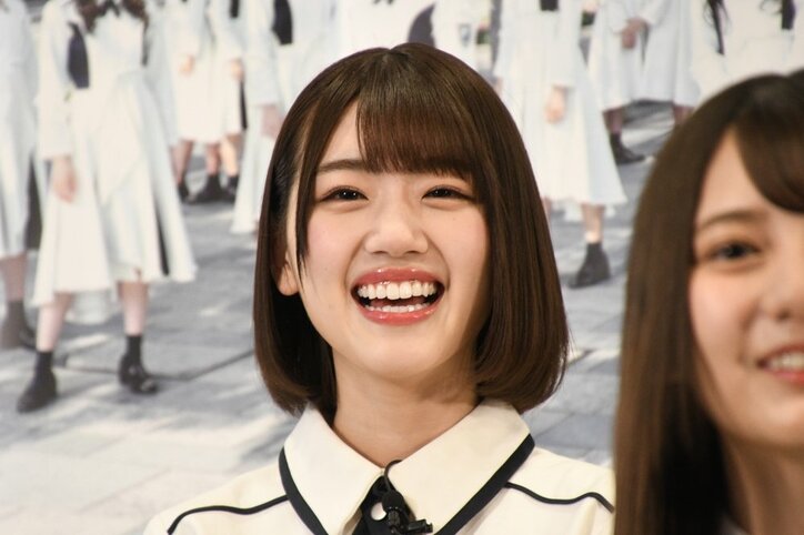 ひらがなけやきが日向坂46に改名&シングルデビュー決定! 齊藤京子が喜び爆発