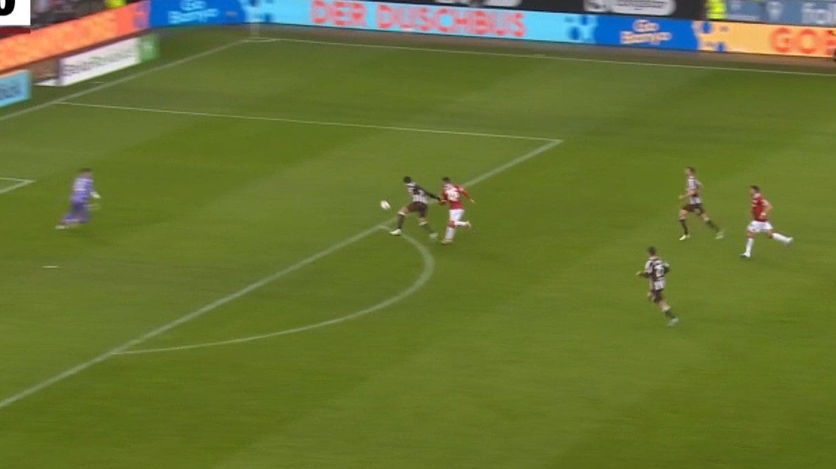 ザンクトパウリDF安藤智哉