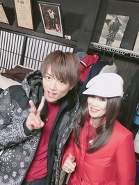 杉浦太陽『萬田久子さんと^_^コアへのプレゼント』