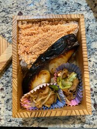 仁香『予定が狂った初弁当、、』