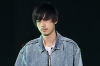 成田凌『コード・ブルー』とまるで別人? “モデル”としてのギャップにファン悶絶「本当に灰谷先生なの」