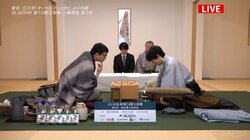 こんな鉄火丼見たことある？輝くマグロはまるで宝石…藤井聡太王将の“勝負メシ”にファン注目　永瀬拓矢九段はうな丼でパワーチャージ
