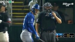 「大谷とイケメンコンビ」「大谷の穴を埋めてくれた」ドジャースの“イケメンすぎる外野手”アウトマンの雨中でのズブ濡れプレーがカッコ良すぎる瞬間　三振してもネット上のファンが大歓喜