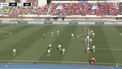 「オフサイドだろ」「どう見てもオン」壮絶な撃ち合いに発展した湘南vs浦和戦でファンの意見真っ二つ VAR発動“袖の1ミリ”究極の判定の瞬間