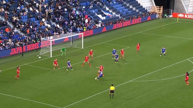 「レベチだ！」なでしこ谷川萌々子の“鋭利すぎるキックフェイント”が「アニメみたいに綺麗」「落ち着きすごい」敵DFを翻弄した瞬間 4枚目