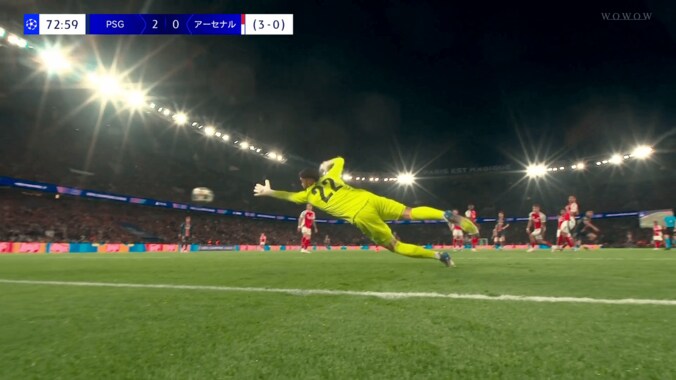 驚愕！ PSGサイドバックの“ストライカー級ゴラッソ”にSNS騒然「SBですよね？」「戦術を破壊するハキミ」【CL準決勝】 4枚目