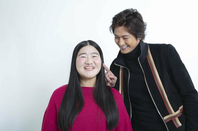 ガンバレルーヤよしこ、相手役の速水もこみちにガチ恋！？“絶世のブス”とイケメン上司のラブストーリー『Bの戦場』インタビュー 6枚目