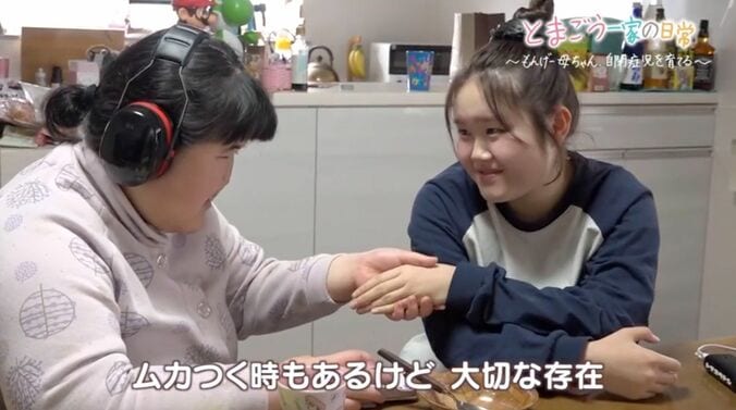 結衣菜さん（左）虹々菜さん（右）