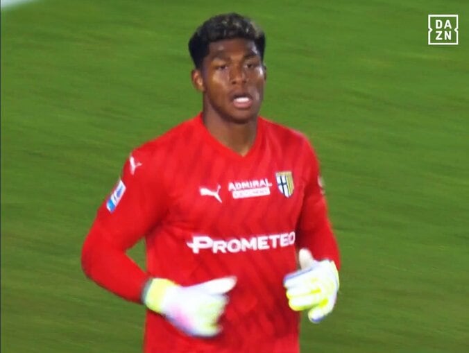 【写真・画像】「17歳でメッシの域に…」神童ヤマル、クラシコで驚愕ゴール！「笑うしかないくらい上手い」「言葉が出ない」エンバペ真似たセレブレーションも話題　1枚目