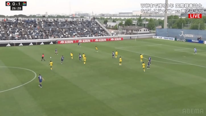 伊東珠梨のパスミスがずれて・・・