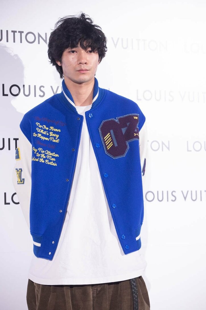 岩田剛典、寒さで凍える記者に「皆さん風邪ひかないで」と優しい気遣い