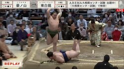 「え、マジ？」敗れた力士がポカン顔 土俵際のバレリーナに「グリコポーズw」