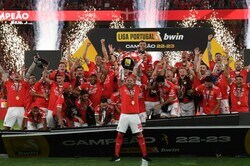 ベンフィカが4季ぶり38度目のリーグ制覇！　2位ポルトとの“デッドヒート”を制す