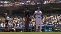 球場騒然！大谷翔平、審判に怒ってる…！？　疑惑の判定→見逃し三振で一瞬見せた“表情”にファン騒然 「怖っ！」「首を振りたくもなる」