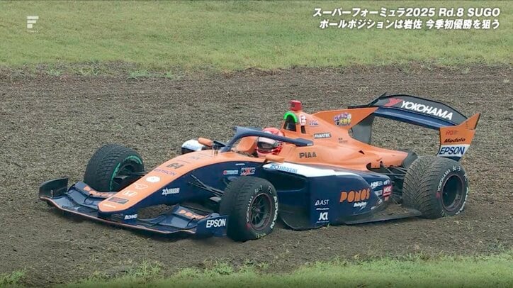 【写真・画像】“日本一速い男”も「ここまでIN入られたら無理だ」 今季初表彰台の28歳がインを一閃「すごい組み立て方」「当てない坪井も凄い」両者に賞賛　1枚目