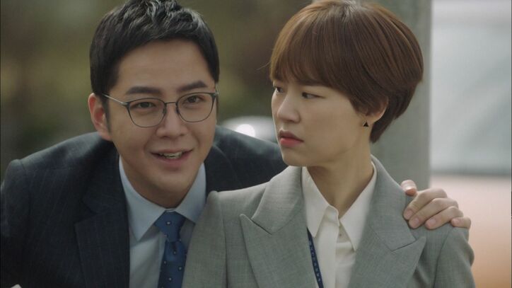 チャン・グンソクが天才詐欺師&堅物エリート検事の2役を熱演!痛快ドラマ『スイッチ ~君と世界を変える~』