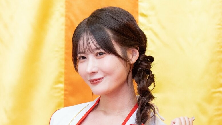 「名前なんていうの？」 鶴瓶、次々と登場する“ご褒美美女”に質問連発