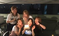 菊地亜美&矢口真里ら、手島優35歳の誕生日を仲良しメンバーで祝福