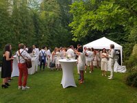 中村江里子『夏、庭、白』