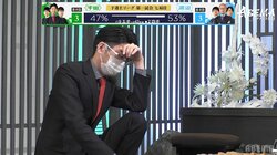 立膝ついて肘をオン「出た、千田ポーズ！」千田翔太七段の“考える人”に棋士もファンも興味津々「哲学者か」「かっこいいな」／将棋・ABEMAトーナメント