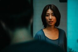 不倫疑惑→仲直りのベッドシーンも…成宮寛貴&瀧本美織が演じる夫婦に感じる強烈な違和感『死ぬほど愛して』初回から流れる不穏な空気