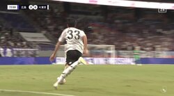 長友佑都もドヤ「やっぱエグい」スタジアム騒然の爆速40m独走！圧巻のドリブル突破から意地の追撃弾が決まった瞬間「破壊力ハンパない！」