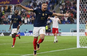 ムバッペの2発でデンマークを下したフランスがGS連勝で突破一番乗り！《カタールW杯》