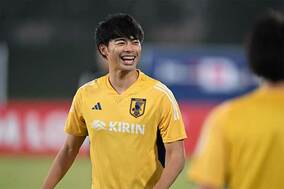 【W杯】三笘薫、一瞬映った筋肉バキバキの身体「ほぼ格闘家」と話題　ファン脱帽「ヤバっ」「凄い！」