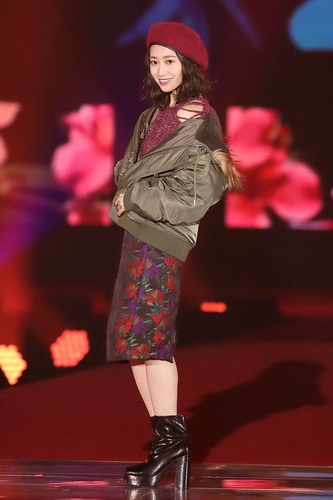 乃木坂46からメンバー9人がランウェイ堂々闊歩＆ミニライブでオーディエンス魅了　 - ガールズアワード2017A/W【画像集】 16枚目