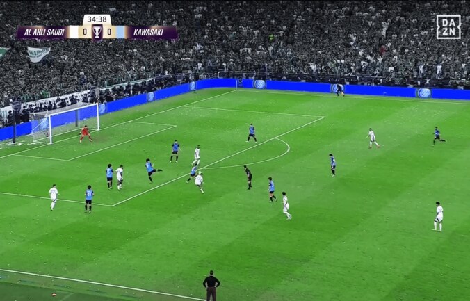 【写真・画像】「上手すぎて絶望…」川崎F、ACLE決勝で前半は0－2劣勢「意味わからんわ」「誰が止められるんですか？」先制点はアル・アハリFWのスーパーミドル　1枚目
