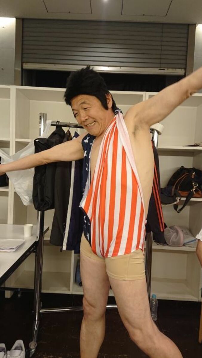 天野ひろゆき、楽屋にいた“変な人”の写真を公開し「うける」「最高」の声 1枚目