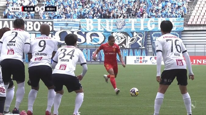 【映像】どこに当たった？痛恨ハンド判定の瞬間