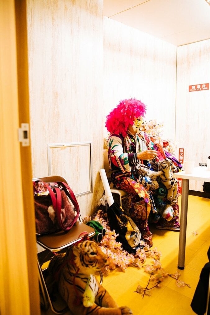 トラになって45年！キミは新宿の名物新聞配達人“新宿タイガー”を知っているか！？Love＆Peaceな直撃インタビュー 9枚目