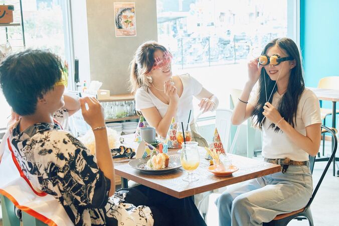 ライバル同士の女子2人がバチバチ…気まずすぎる三角関係デートにPopteenイケメンモデルもタジタジ『オオカミちゃんとオオカミくん』第6話 3枚目