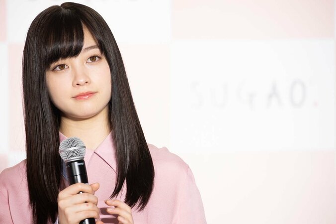 橋本環奈、大人になった実感は「仕事終わりのビール」 9枚目
