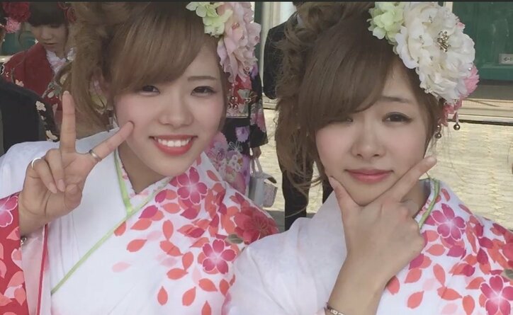 【写真・画像】29歳美人双子姉妹は同じ人に同時告白「1人だけが幸せになるかもしれないけど譲りたくなかった」　1枚目