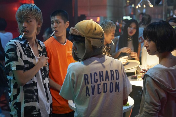 600万を持って夜の都会を逃走！『チワワちゃん』本編映像解禁