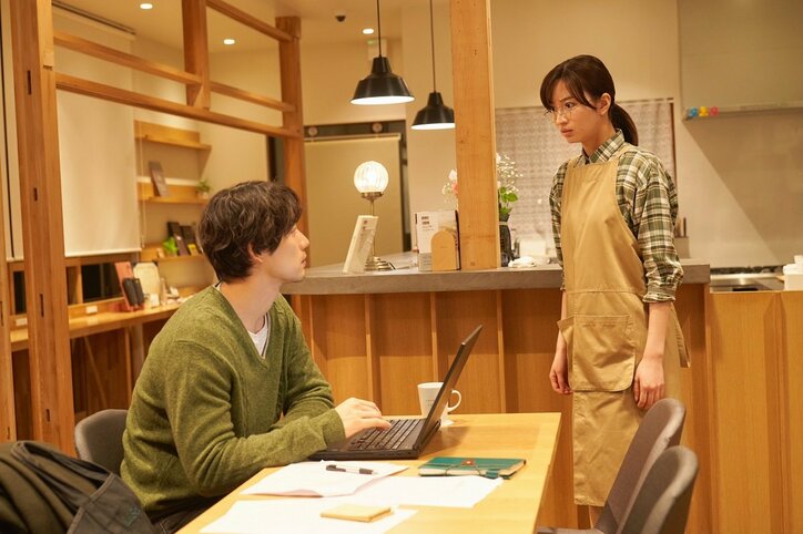 【写真・画像】本郷奏多、結婚の挨拶に向かうも…交際相手の父親にギロリと睨まれた理由『アイのない恋人たち』　3枚目