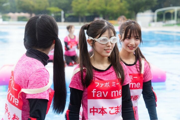 【写真・画像】頭から落水連発!「どんな落ち方やねんw」新人アイドル プールで大暴れに芸人も絶賛 2枚目