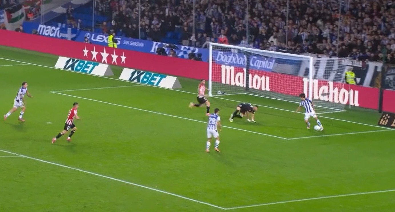 【映像】カットイン→こぼれ球回収→超冷静ラストパス