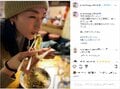 冨永愛のラーメンを頬張る微笑ましいオフショットに「かわいいキレイの渋滞です」と反響多々