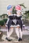 双子コスプレイヤーの穂南しずく＆もえか、「リゼロ」ラム＆レムの“入れ替わりコスプレ”に驚きの声