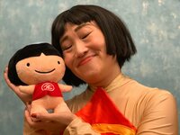 キンタロー。旦那『“ちびキン”ちゃんと触れ合う妻。』