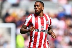 イングランド代表FWトニー、232件の賭博規則違反で8カ月の出場停止処分