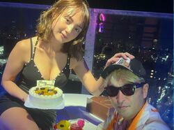 「チャラいDM」から交際3年半…29歳モデル美女が43歳チャラ男との結婚を望む理由