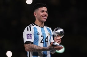 中盤で攻守に奔走の”最優秀若手”エンソ・フェルナンデス、W杯制覇に歓喜「一生忘れない」