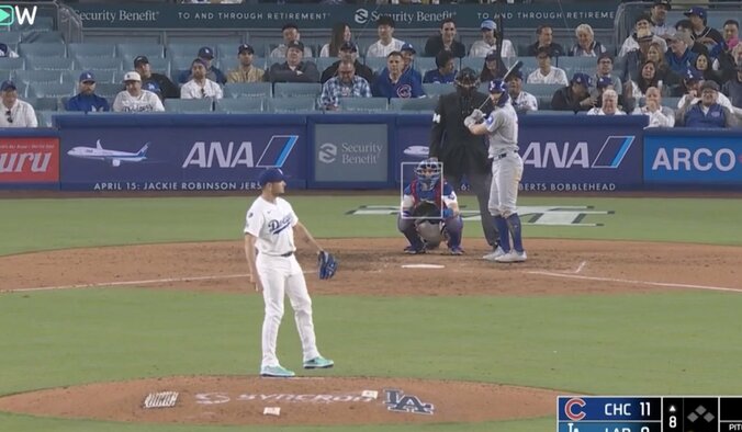 【写真・画像】一体、どうすれば…？ 大谷翔平の“爆足”でまさかの展開「走るの？w」 相手バッテリーが警戒→余裕で盗塁を決める「速っ！」「左手大丈夫やん」　1枚目