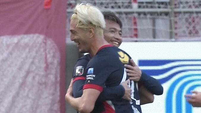 【映像】柴崎の高速クロス→鈴木のドンピシャヘッド弾