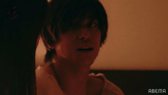 島崎遥香＆佐野岳、ひとつのベッドで一緒に就寝！『私たち結婚しました3』第3話 3枚目