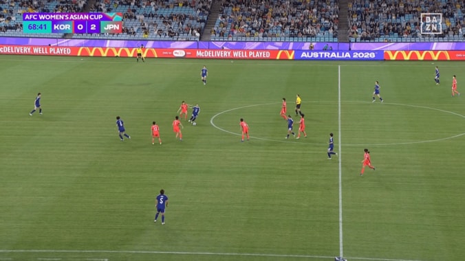 古賀塔子のパスが弱くなり囲まれたが…